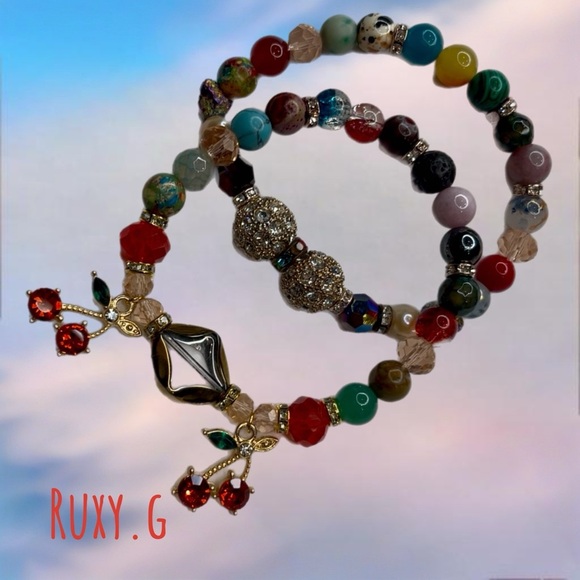 Red and Gold Crystal Cherry 🍒 Charm Bracelet Set - Picture 6 of 10